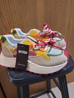 LYKU Colorblock Platform Sneakers in Beige, Yellow & Pink Size 9